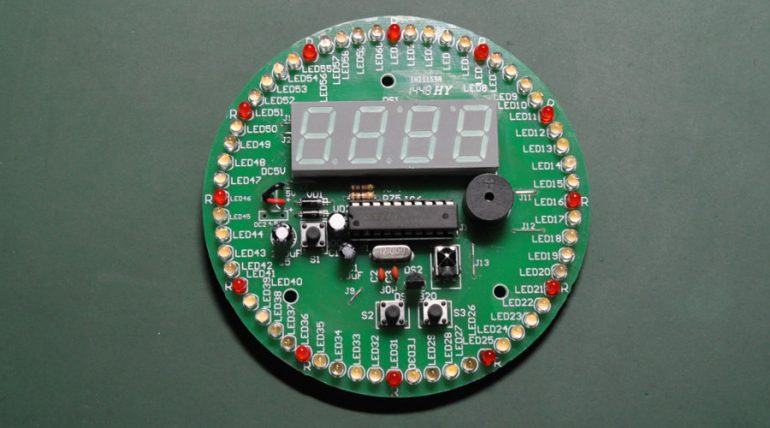 1H21159A Rotating LED Clock